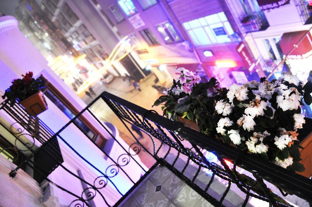 Taksim House Hotel Istanbul Bagian luar foto