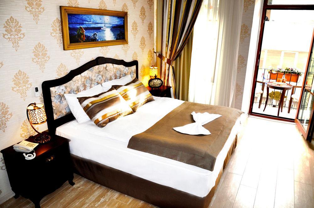 Taksim House Hotel Istanbul Bagian luar foto