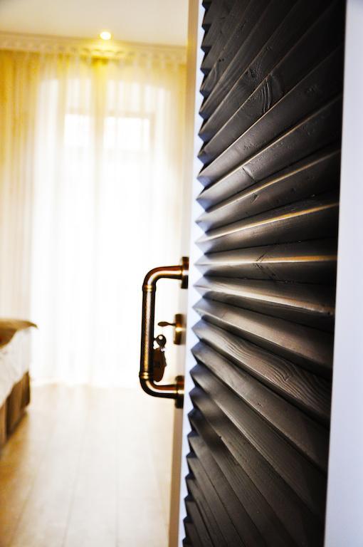 Taksim House Hotel Istanbul Bagian luar foto