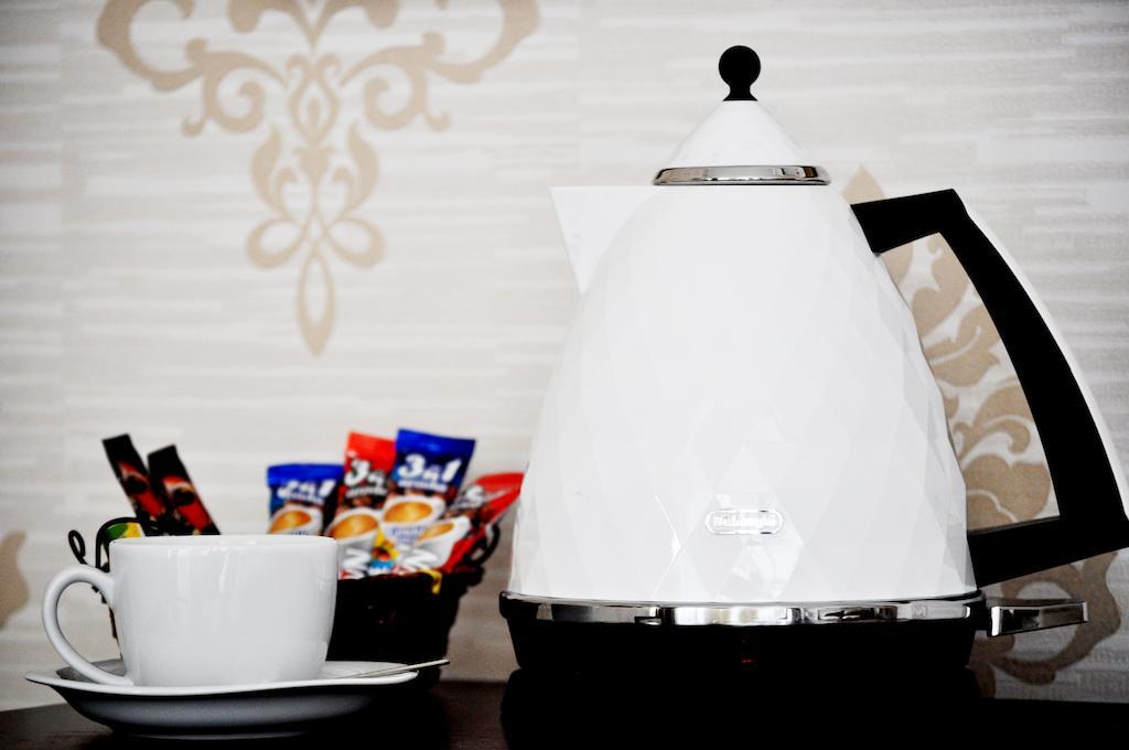 Taksim House Hotel Istanbul Bagian luar foto